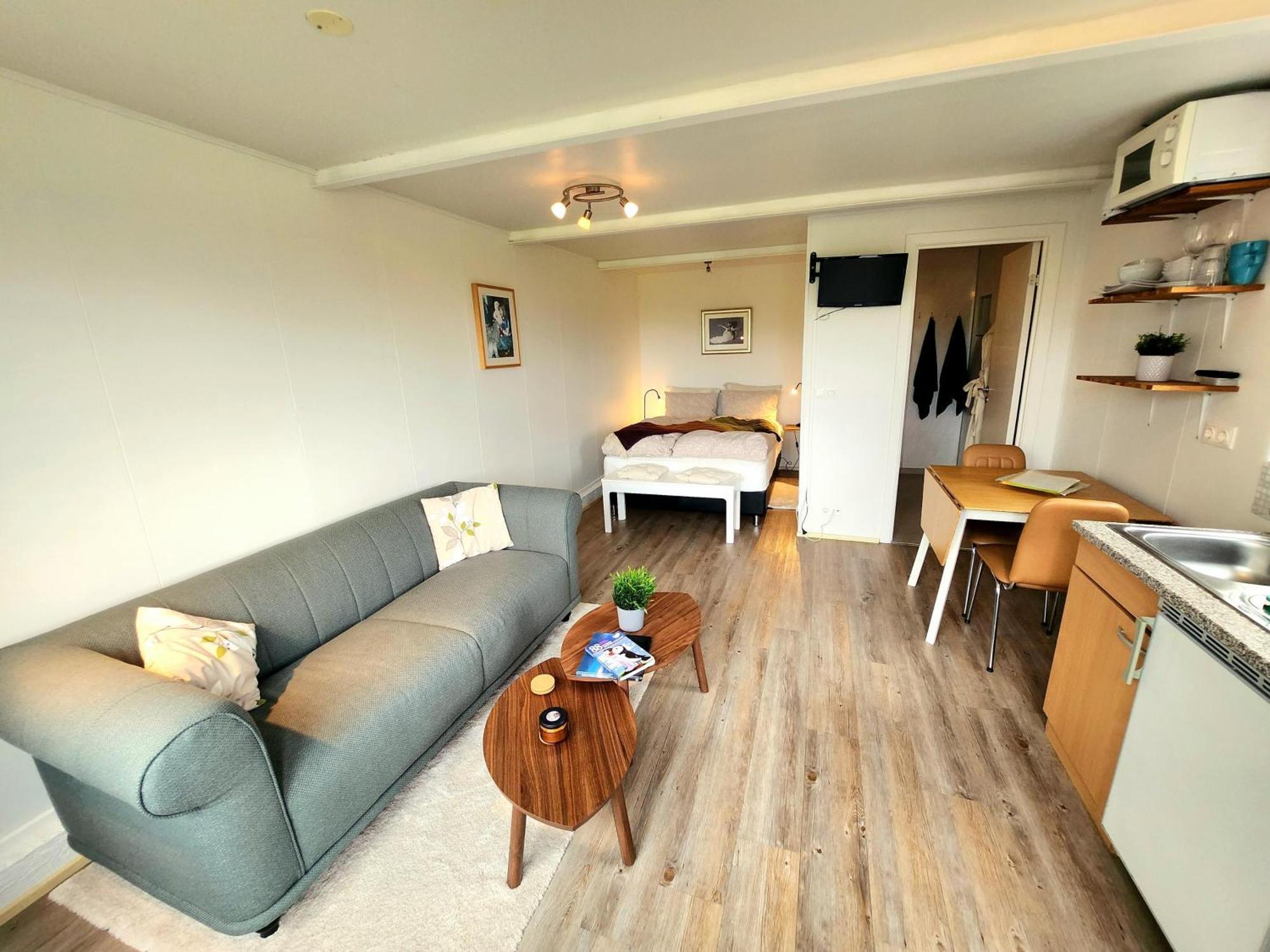 Fagrahlid Guesthouse Хвольсвёдлюр Экстерьер фото