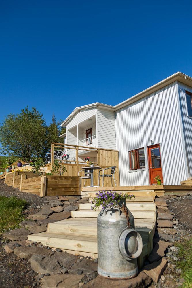 Fagrahlid Guesthouse Хвольсвёдлюр Экстерьер фото